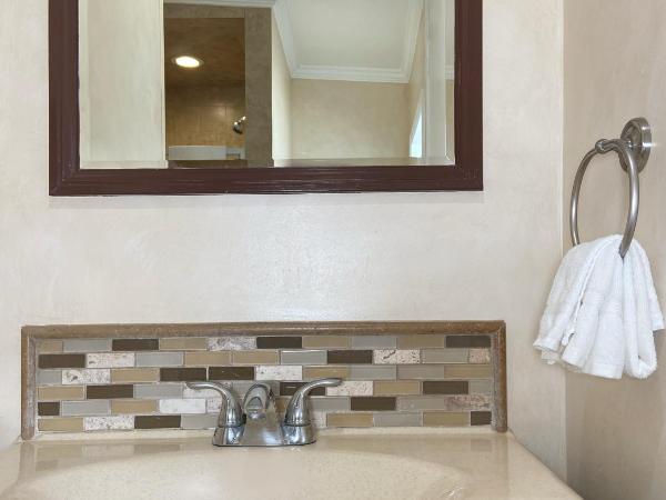 Nite Inn at Universal City - Walking Distance to Universal Studios Hollywood : photo 8 de la chambre chambre deluxe avec 1 lit queen-size et 1 canapé-lit