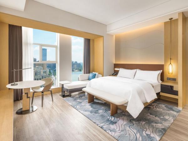 The Westin Wuhan Hanyang : photo 4 de la chambre suite lit king-size premier