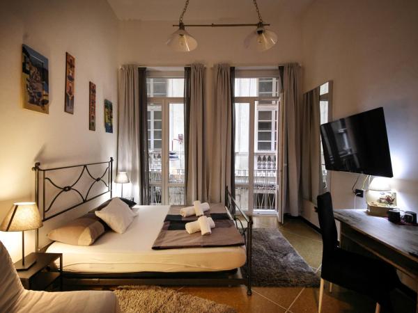 Nik rooms : photo 7 de la chambre chambre double avec salle de bains privative extérieure