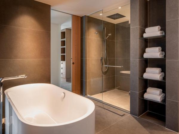 Munich Marriott Hotel City West : photo 6 de la chambre suite lit king-size exécutive - accès au salon club