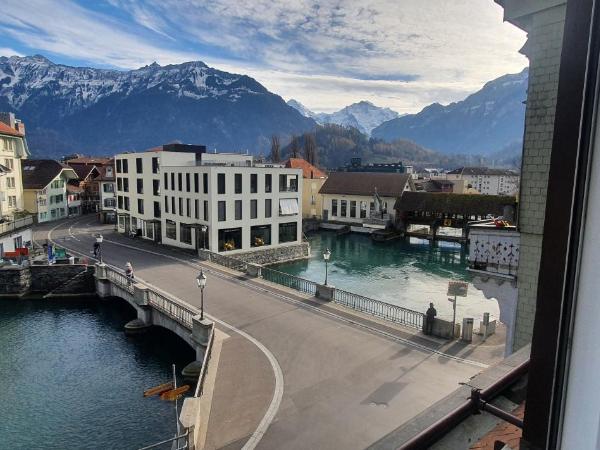 The Aarburg Hotel & Café : photo 3 de la chambre chambre double - vue sur montagne
