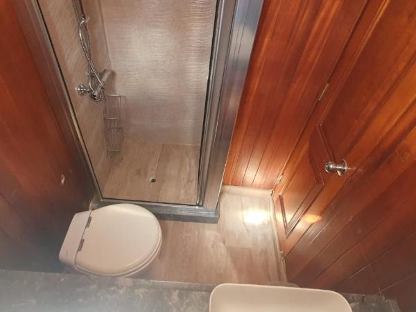 DonnaMarisa : photo 1 de la chambre chambre lits jumeaux avec salle de bains privative