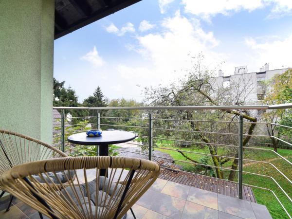 GreenHouse : photo 4 de la chambre chambre lit queen-size avec balcon