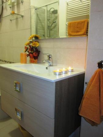 LE GEMME DI PERUGIA - alloggi in centro storico - VIA DELLA CUPA / VIA DELLA LUNA : photo 4 de la chambre chambre triple confort