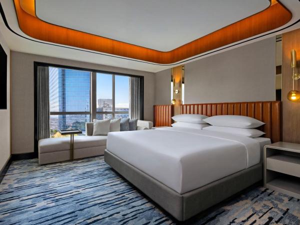 Sheraton Surabaya Hotel & Towers : photo 2 de la chambre suite ambassadeur 2 chambres - accès au salon club