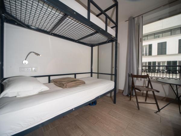 Enjoy Hostel : photo 1 de la chambre lit dans dortoir mixte de 4 lits