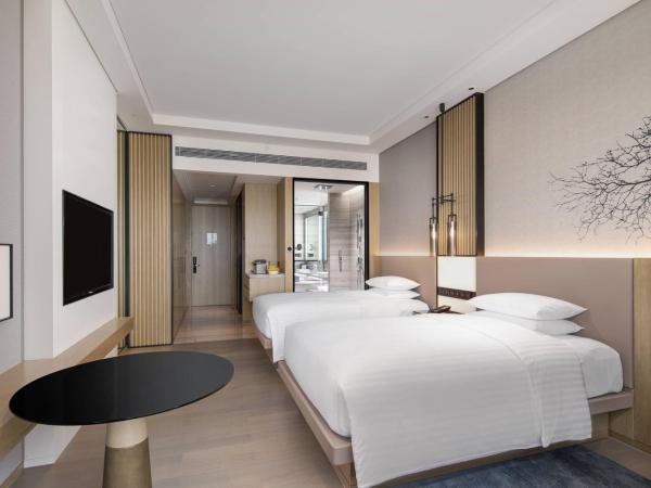 Courtyard by Marriott Chengdu South : photo 1 de la chambre chambre lits jumeaux deluxe