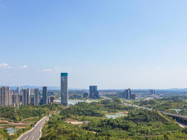 Courtyard by Marriott Chengdu South : photo 3 de la chambre chambre lit king-size deluxe - vue sur ville