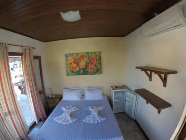 Pousada Casa das Rosas : photo 2 de la chambre chambre double deluxe