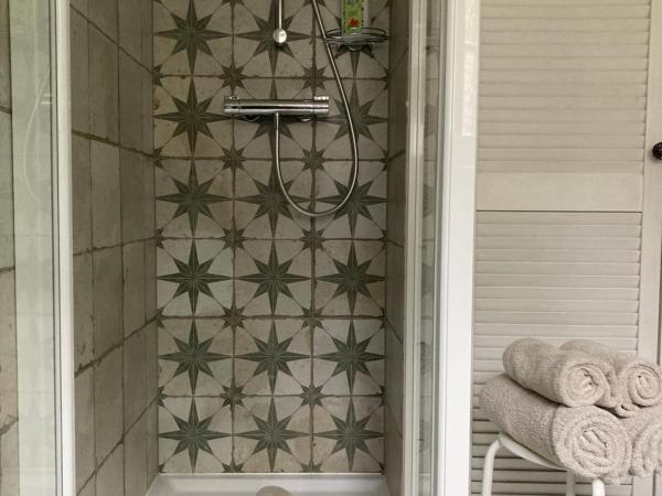 Tree & B : photo 5 de la chambre chambre double avec salle de bains privative extérieure