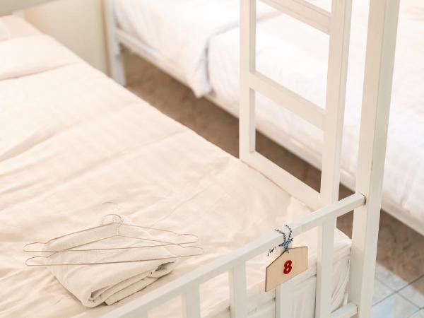 Beds Friends Phi Phi Hostel - Party Hostel : photo 9 de la chambre lit dans dortoir mixte de 8 lits