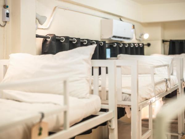 Beds Friends Phi Phi Hostel - Party Hostel : photo 8 de la chambre lit dans dortoir mixte de 10 lits