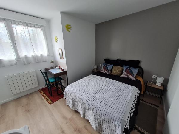 Étape 111 : photo 2 de la chambre chambre double - vue sur jardin