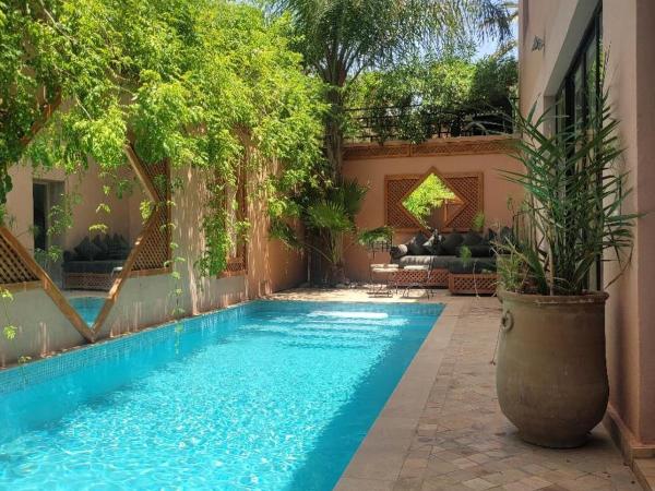 Eden Lodges & SPA : photo 2 de la chambre suite - vue sur piscine