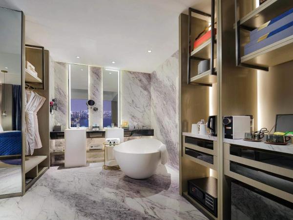 Vance Hotel - Riverside : photo 9 de la chambre chambre double - vue sur ville et rivière