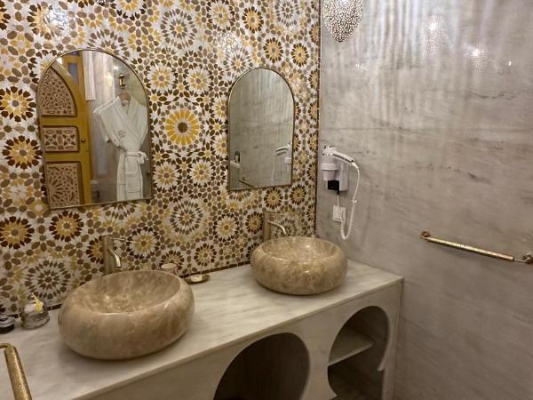 Dar Al Kounouz : photo 3 de la chambre chambre double safran