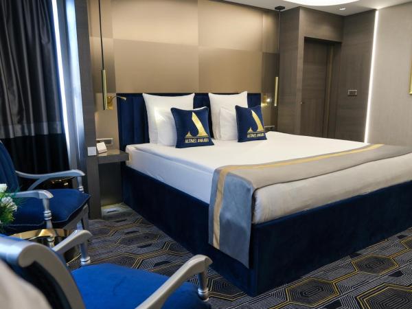 Altinel Ankara Hotel & Convention Center : photo 2 de la chambre suite lit queen-size