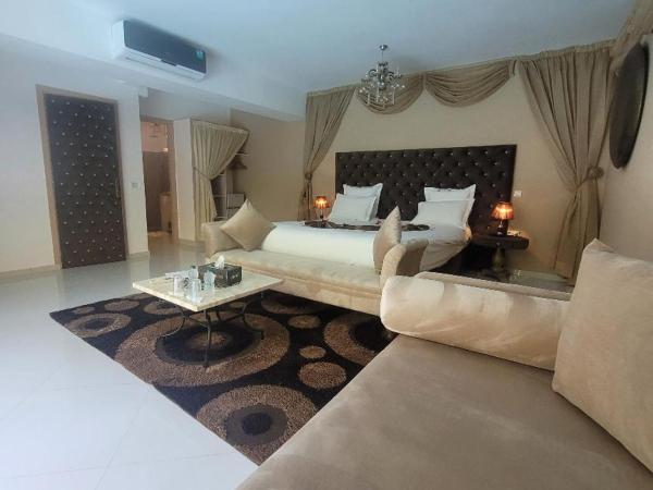 Eden Lodges & SPA : photo 4 de la chambre suite - vue sur piscine