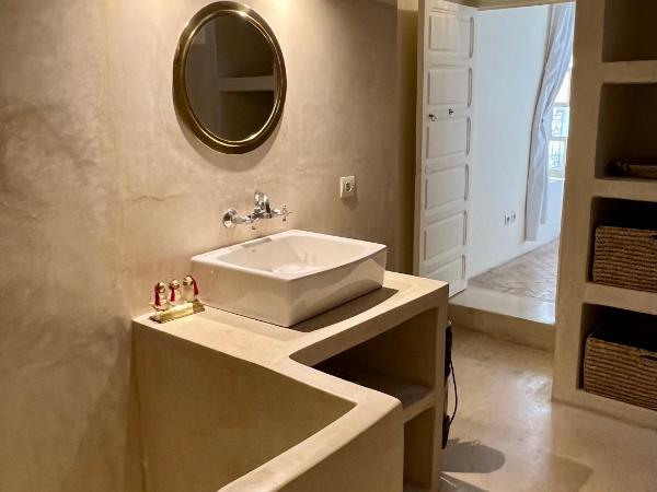 Riad Tizwa Marrakech : photo 4 de la chambre chambre double supérieure