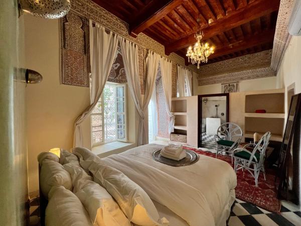 Riad Tizwa Marrakech : photo 3 de la chambre grande chambre double