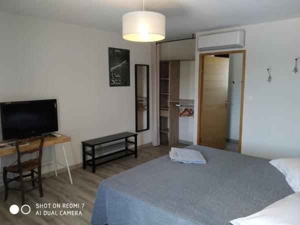 Le Mas des Calus Chambres d'hôtes : photo 1 de la chambre chambre double deluxe