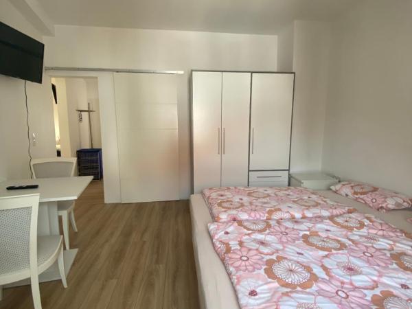 Annie´s Appartements : photo 5 de la chambre appartement - vue sur jardin