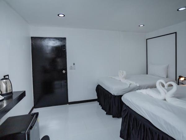The Bright House, Koh Phi Phi : photo 2 de la chambre chambre lits jumeaux avec balcon