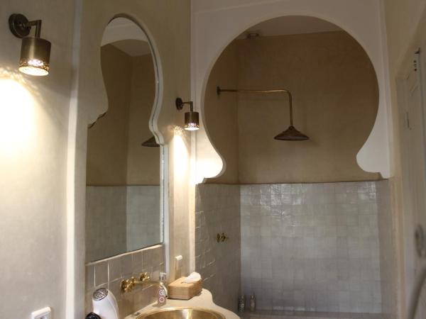 Riad Emberiza Sahari : photo 2 de la chambre chambre standard maria sahara