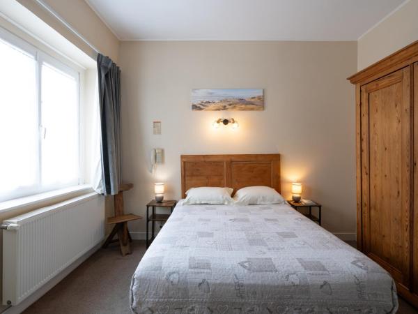 Hôtel Le Caddy : photo 3 de la chambre chambre double – vue sur cour