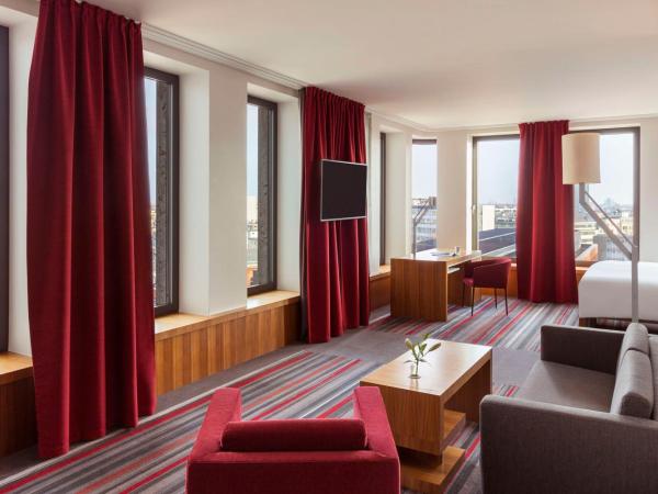 Dorint Kurfürstendamm Berlin : photo 2 de la chambre suite junior avec lit king-size