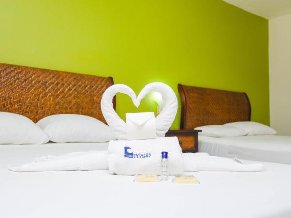 Hotel Parador : photo 7 de la chambre chambre double avec 2 lits doubles