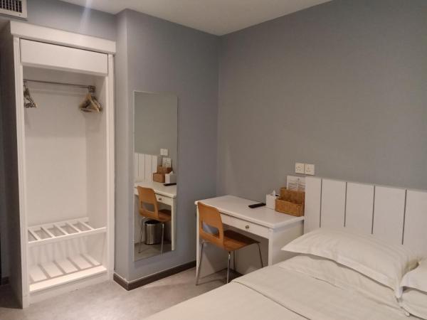 Kinabalu Daya Hotel : photo 9 de la chambre chambre supérieure - vue sur ville