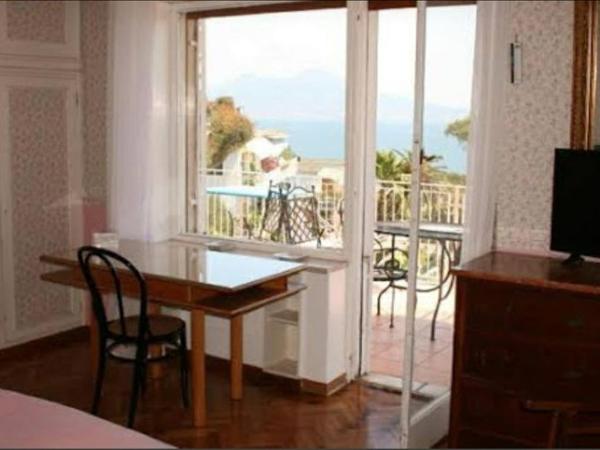 B&B Rivalta - Posillipo : photo 2 de la chambre chambre double avec balcon - vue sur mer