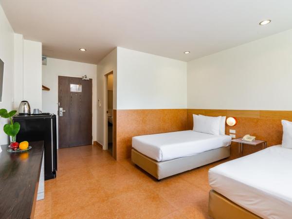 Grand Bella : photo 6 de la chambre standard twin room no balcony & no elevator