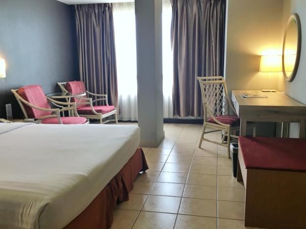 Corus Paradise Resort Port Dickson : photo 7 de la chambre standard king road view