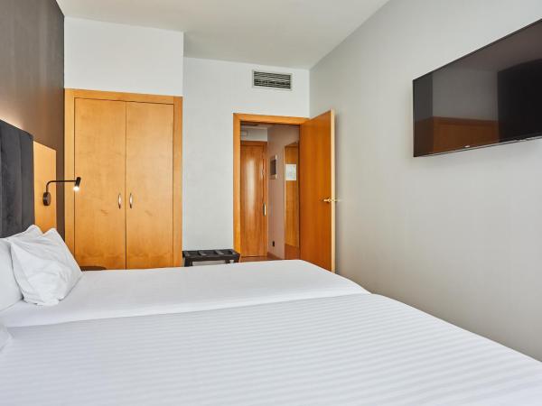 Silken Sant Gervasi : photo 4 de la chambre chambre lits jumeaux standard
