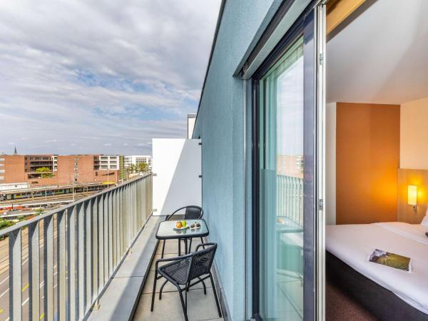 ibis Basel Bahnhof : photo 2 de la chambre chambre double panorama avec balcon