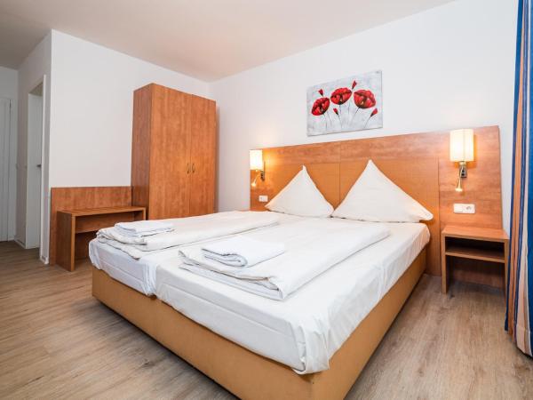 G & L Hotel Dortmund : photo 3 de la chambre chambre double