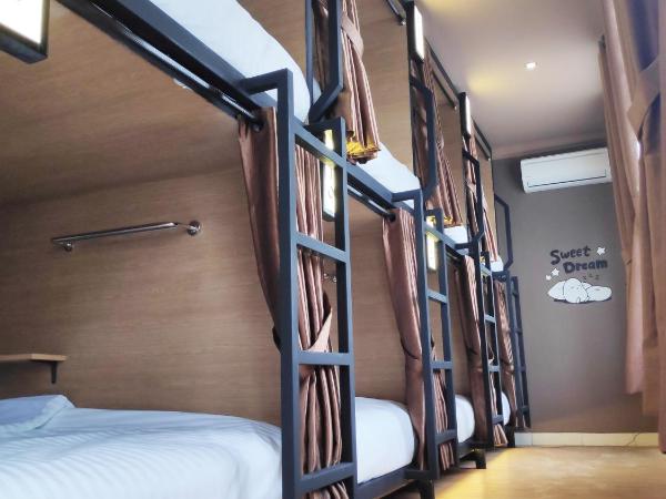VK Pods PIK : photo 7 de la chambre lit dans dortoir mixte de 8 lits 
