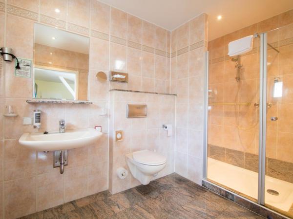 Seehotel Grunewald : photo 6 de la chambre chambre double - vue sur forêt