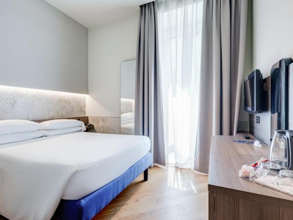 Best Western Hotel Plaza : photo 3 de la chambre chambre lit king-size supérieure