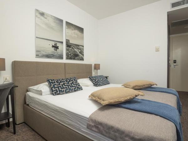 Villa Arausa : photo 1 de la chambre chambre double classique avec balcon - côté mer