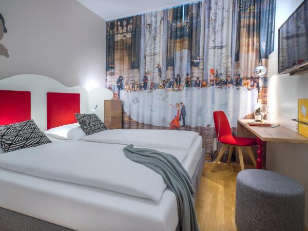 JUFA Hotel Salzburg : photo 2 de la chambre chambre double