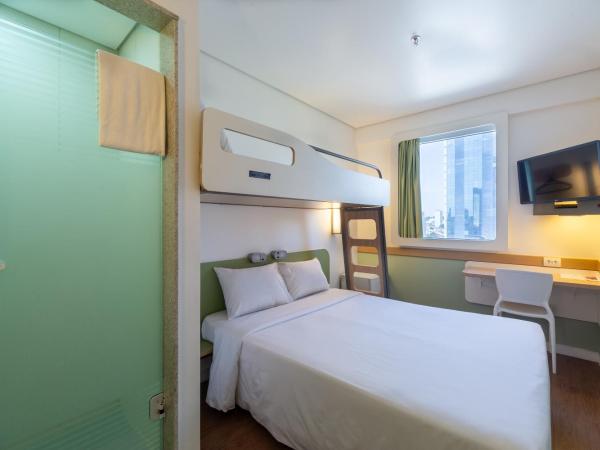 ibis budget Manaus : photo 4 de la chambre chambre double supérieure avec lit superposé