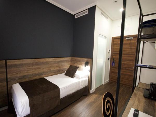 Hotel BH San Francisco Alicante : photo 6 de la chambre chambre simple standard