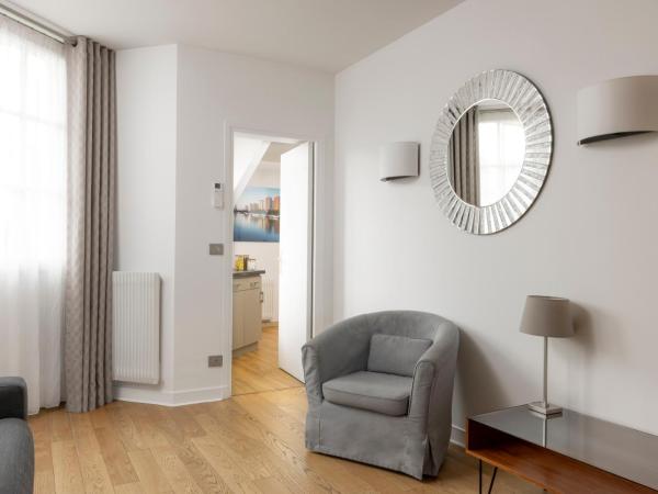 Résidence Charles Floquet : photo 8 de la chambre appartement en duplex 3 chambres - tour eiffel