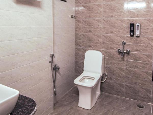 Radhe Suites : photo 4 de la chambre chambre triple