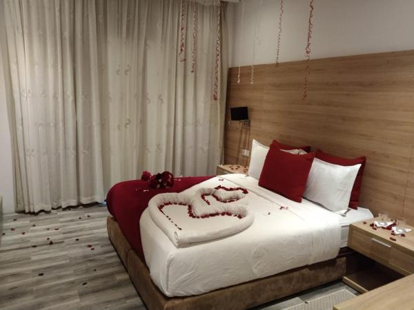 Hôtel Mechouar Plaza : photo 5 de la chambre chambre double deluxe avec balcon