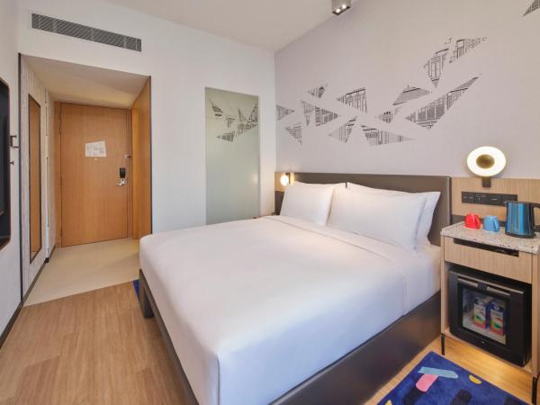 Aloft Singapore Novena : photo 3 de la chambre breezy, guest room, 1 queen, east wing