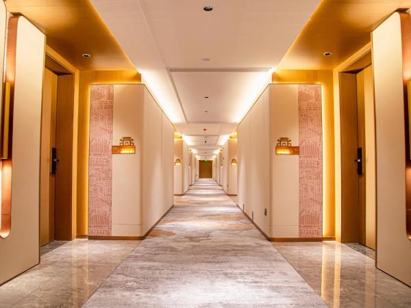 Guangdong Yingbin Hotel-Free Canton Fair Shuttle Bus : photo 1 de la chambre chambre lits jumeaux supérieure